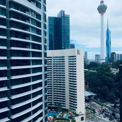 Mercu Summer Suites KLCC by GRIHOZ Homestay