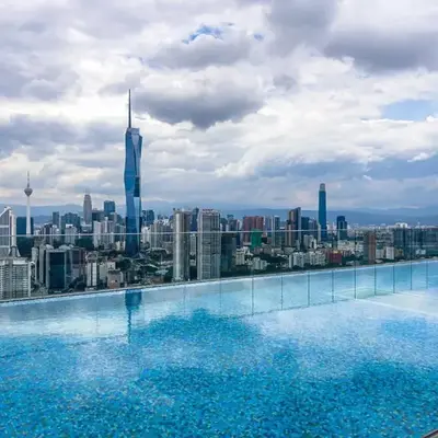 Riveria City KL Sentral by Sky Pool Minshuku