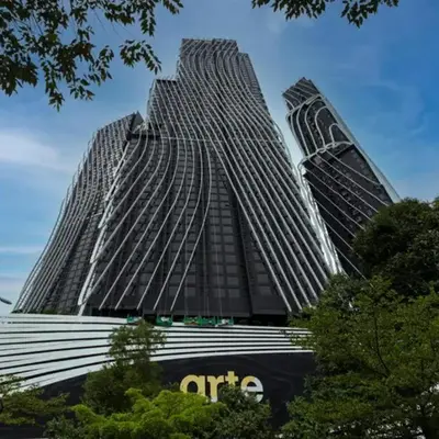 VALENTINA SUITES @ ARTE MONT KIARA