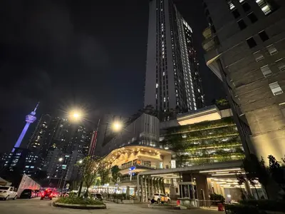 a city at night with a tall building at The Robertson R9 Walk to Jalan Alor Street Bukit Bintang Pavilion 7 pax 2R1B in Kuala Lumpur