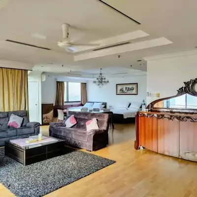 Duplex Penthouse-Lower Floor at times square