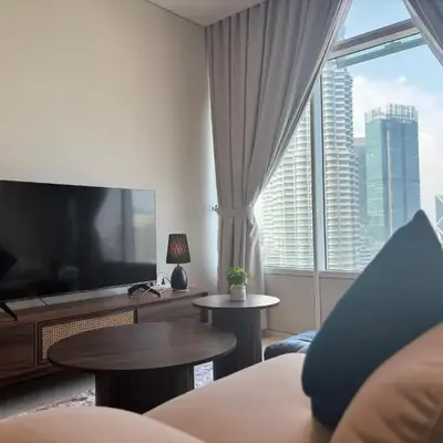 SkySuites Luxury Suite By CalmSojourn