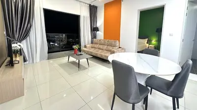 Gallery image of KLCC view 1BR suite with Balcony Netflix Free parking Trion C243A KL in Kuala Lumpur