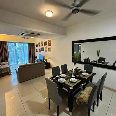 8 KLCC 5 minutes to Jalan Alor Street Bukit Bintang Pavilion 10 Pax 3R2B