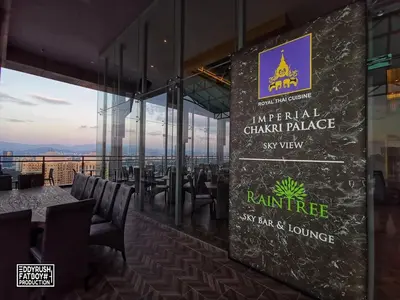 a restaurant with a sign that reads imperial chain palace for view at Dorsett Residence Sri Hartamas by Chengal with Bathtub, Rooftop Pool, KL City Centre, Round the Clock Security, Netflix, Youtube, Free Parking in Kuala Lumpur
