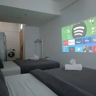 COL 93A 2Queen bed Balcony KLCC View Family Suites