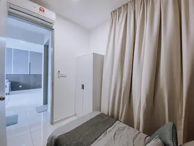 a bedroom with a bed and a shower and a window at Cozy Kenwingston Platz KL 2-5 Pax 2BR & 2BR FrePakin Netflix 2802 in Kuala Lumpur