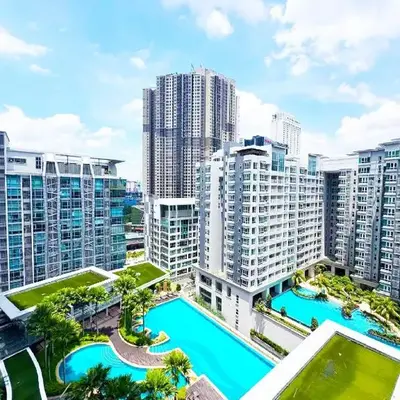 KL V Residence I with Balcony I 吉隆坡双威伟乐城民宿-附有阳台 I Walking distance to MRT & Mall & Nanjing Street I 马中英服务 I Malay English Chinese