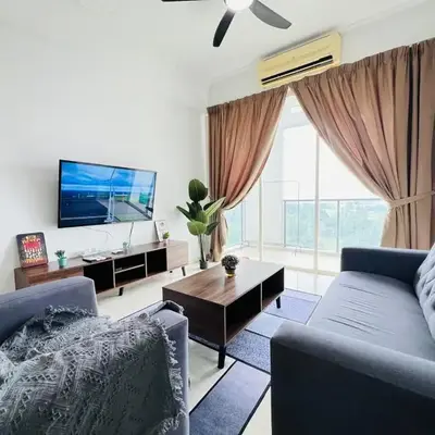 231TR Service Suites by DeUrban