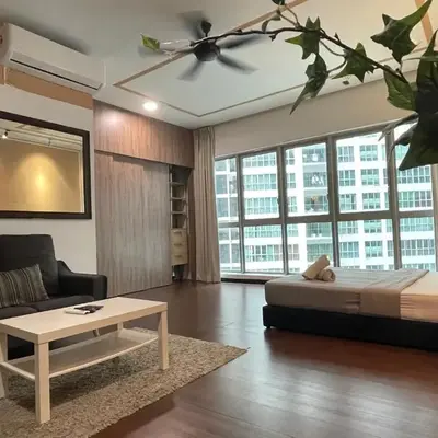 Regalia Residences And Suites By The Relaxstay