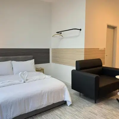 Private family suite 1113A1BR at Majestic Residence
