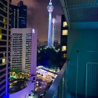 Mercu Summer suites KLCC by JK Privy Homes - 7 Pax Family Stay