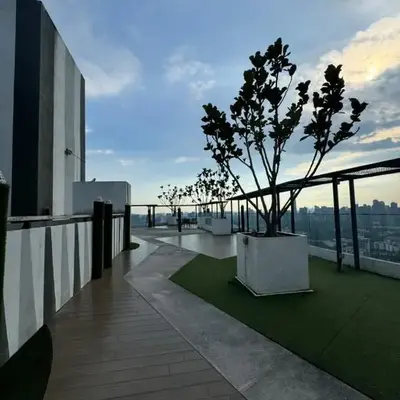 Rosewood Suites at Reizz Residence