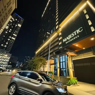 Majestic Residence Klcc by Apple