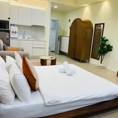 Chambers residence klcc by Gajilion