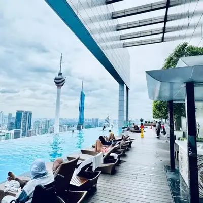Platinum Face Klcc by DIVINA