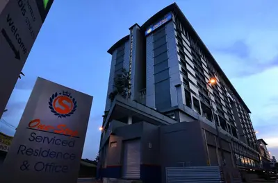 a one ski serviced residence and office building at One-Stop Residence & Hotel in Kuala Lumpur